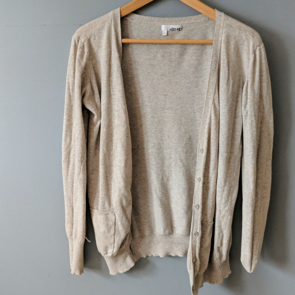 Grandfather Cardigan in Heather Wheat with Pockets
